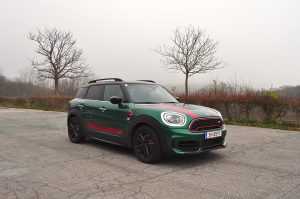 Home Rode Mini Cooper auto - populaire kleine auto voor koop in Nederland en Engeland