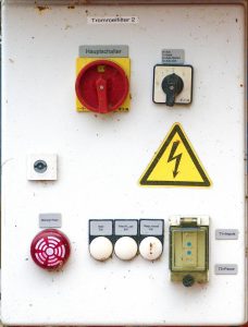 Home Veelgemaakte fouten bij aanleggen coax kabels thuis: slechte connectoren, signaalverlies en verkeerde plaatsing voorkomen
